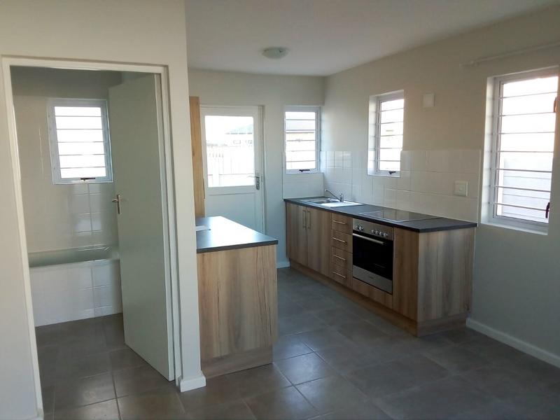 To Let 2 Bedroom Property for Rent in Rivergate Western Cape